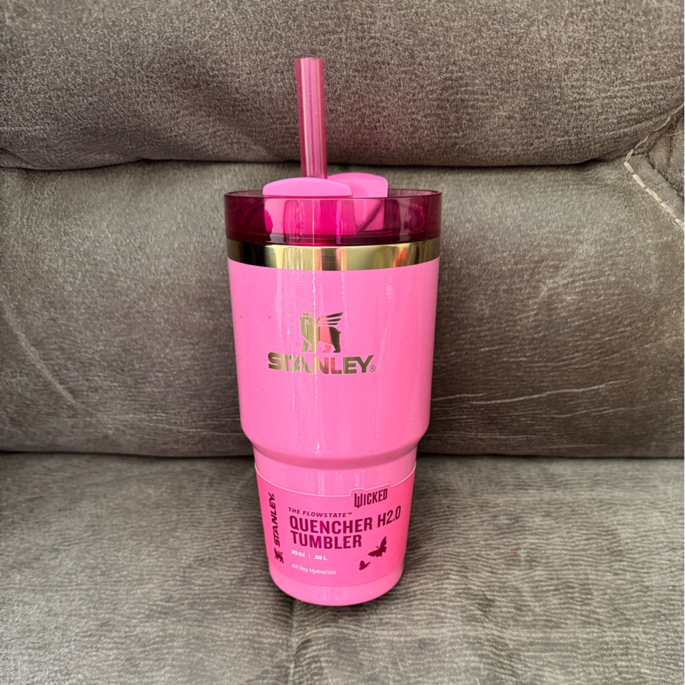 Wicked Stanley 20oz Galinda Pink Glitter Stanley